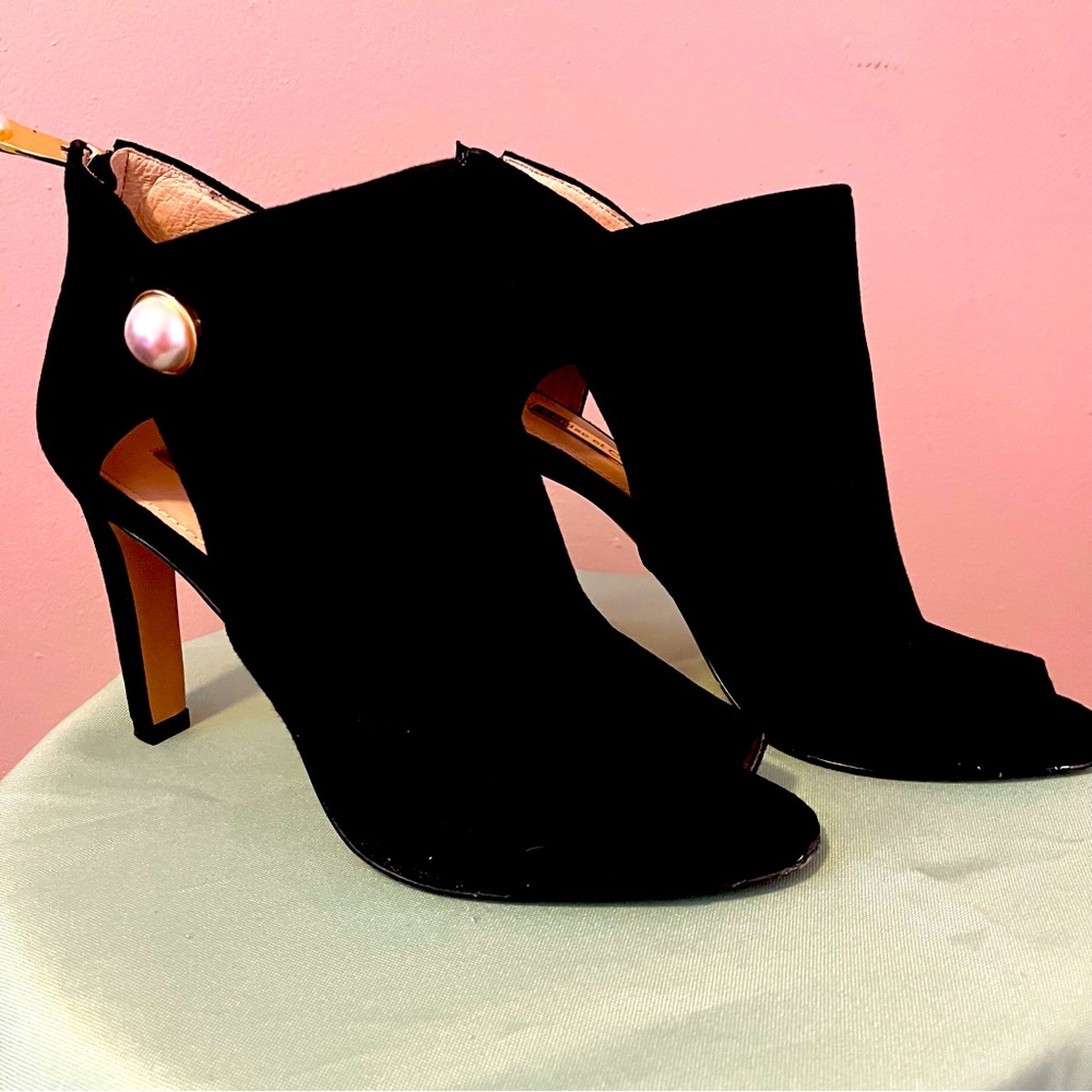 Louise et Cie Black Heeled Ankle Boots